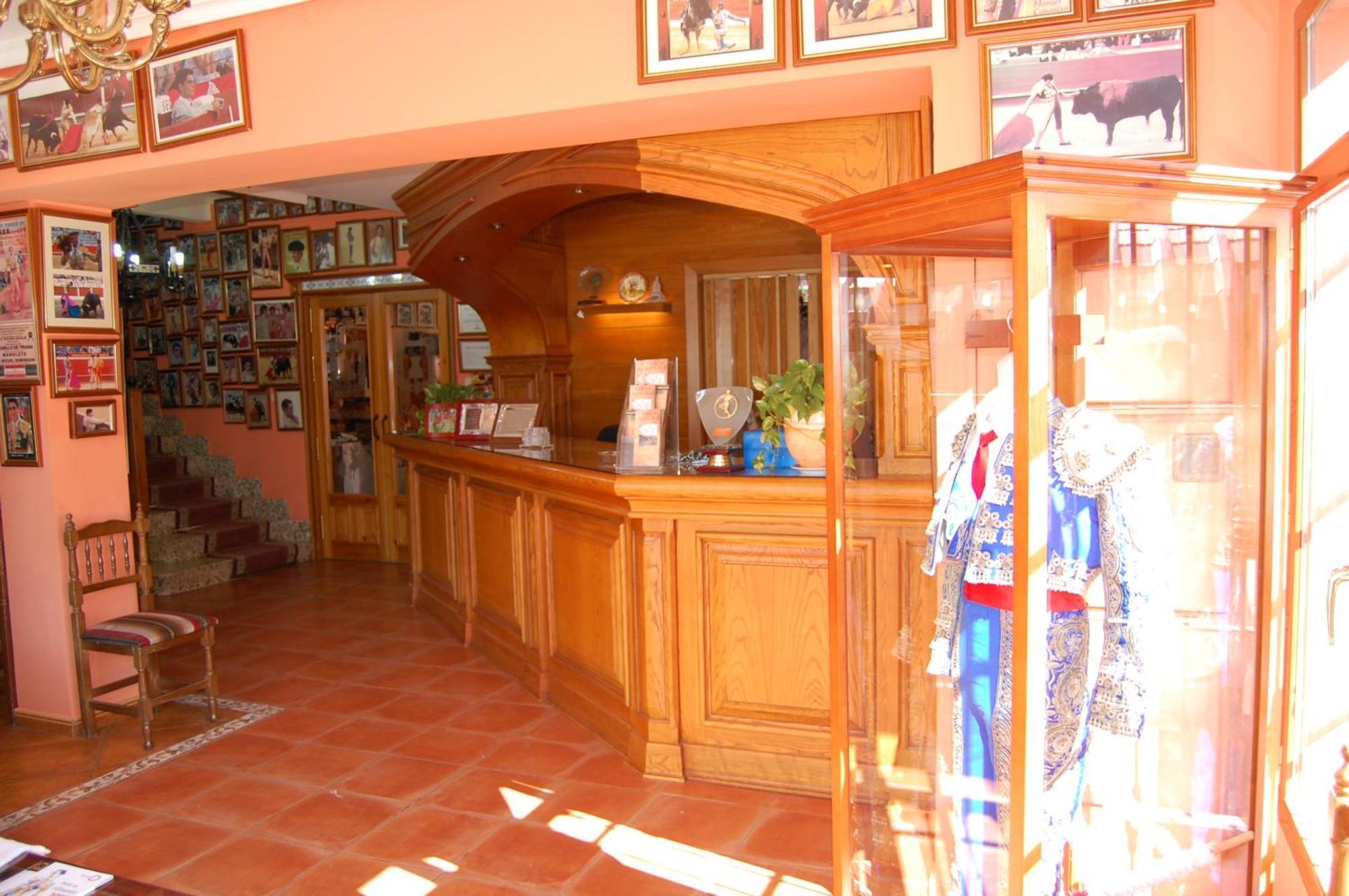 Hotel Flor De La Mancha La Roda Eksteriør bilde
